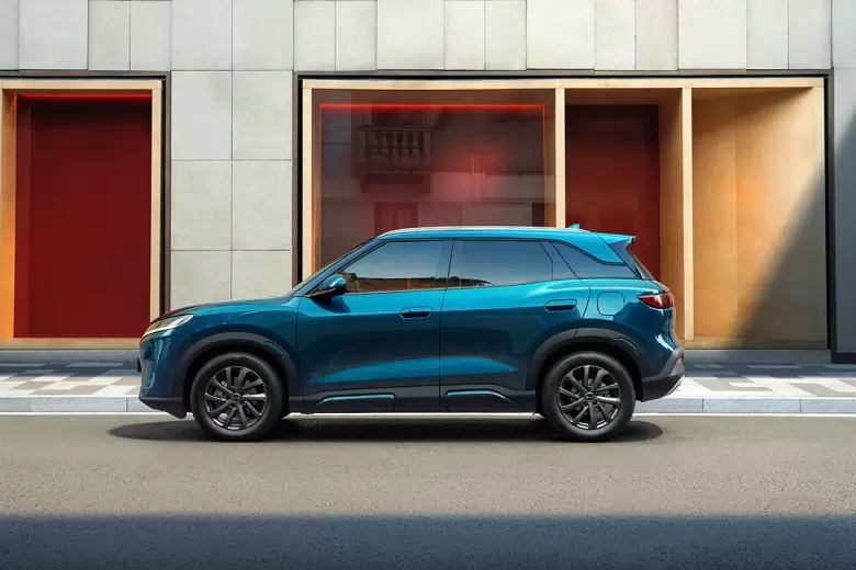 EL BYD Atto 2 D-Mi es la versión híbrida-enchufable del Yuan Pro.