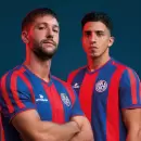 San Lorenzo presentó su nueva camiseta titular y suplente para 2026: los detalles del diseño y cuánto cuestan