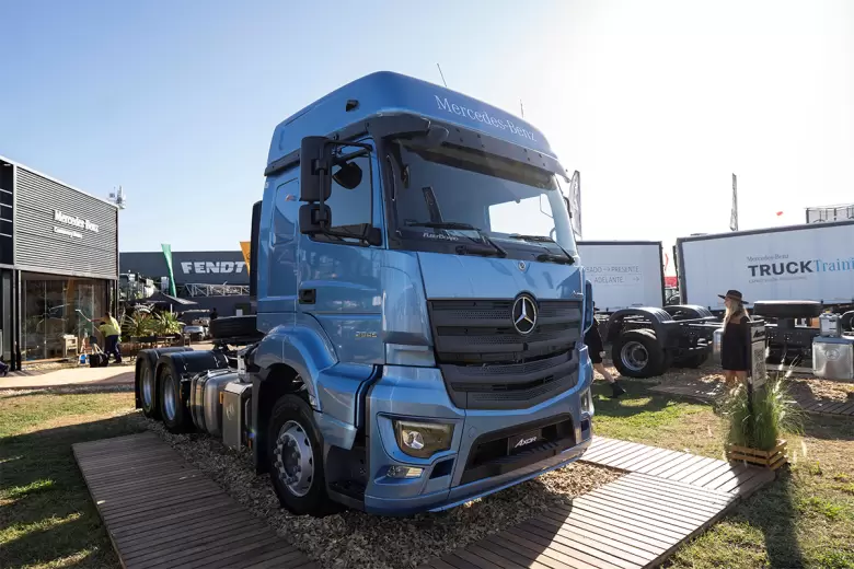 El Nuevo Mercedes-Benz Axor debutó en sociedad en la gran muestra del campo.