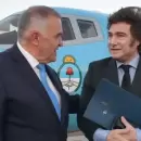 Milei aterriza en Tucumán en modo campaña y con Jaldo como aliado circunstancial