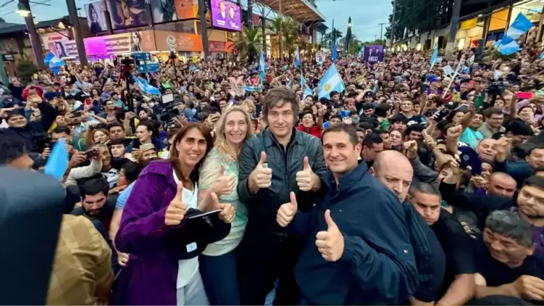 Javier y Karina Milei recorrieron Tucumán en la última campaña, junto a los principales candidatos de LLA