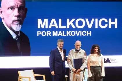 ¿Quién es John Malkovich?: la Ciudad lo declaró Huésped de Honor
