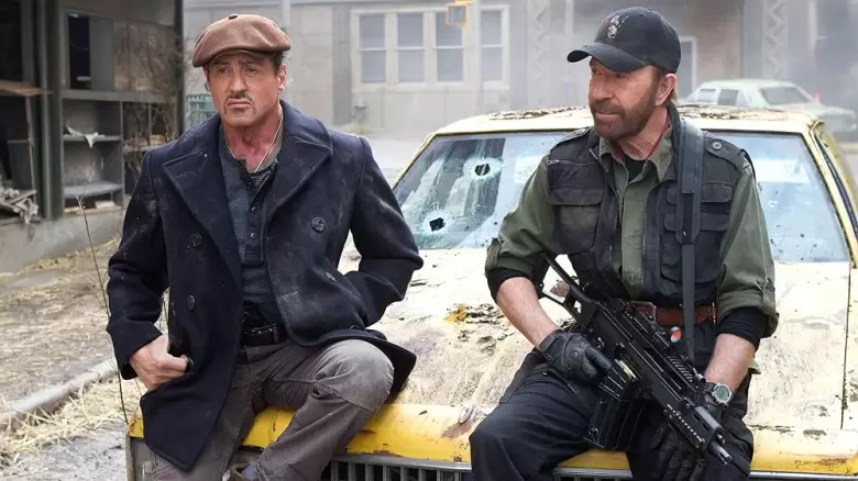 Sylvester Stallone y Chuck Norris en Los Indestructibles 2.