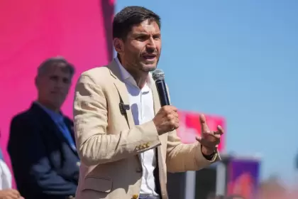 Maxi Pullaro llamó a construir una fuerza de centro para las elecciones 2027