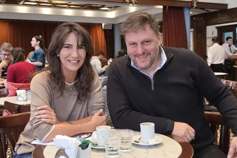 Reunión entre De la Sota y Santoro