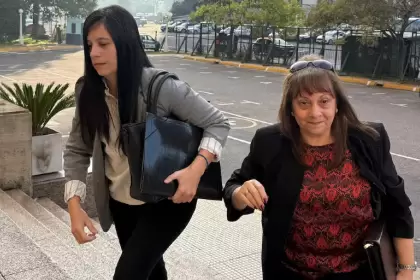 Victoria María José Cancio y Graciela Molina llegan a los tribunales de Comodoro Py