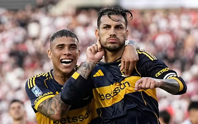 Ayrton Costa y Leandro Paredes en Boca
