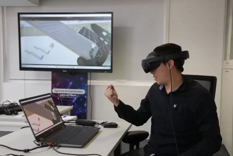 El Centro de Simulación de vanguardia donde jóvenes y adultos se reinventan y aprenden gratis