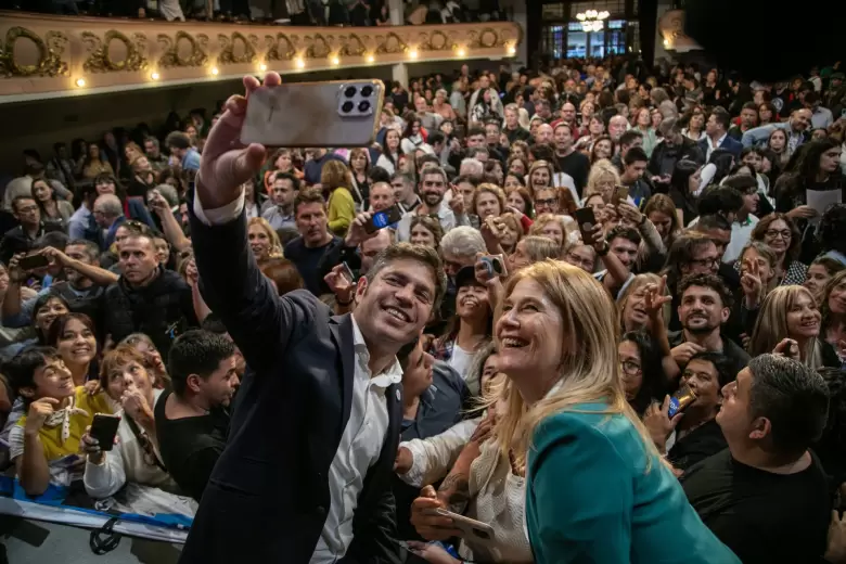 Kicillof presentó el MDF Educación en Avellaneda - Gobernación