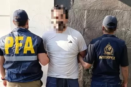 Tenía alerta roja de INTERPOL y vivía con identidad falsa en CABA.