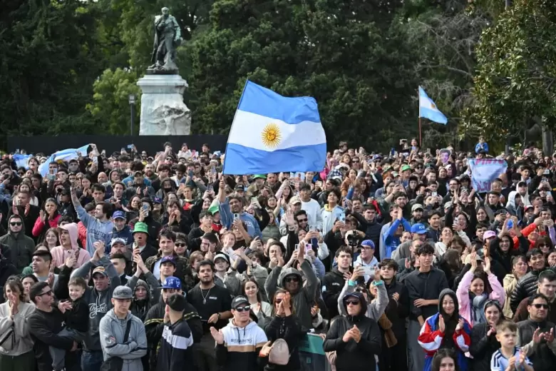 Franco Colapinto hizo rugir Buenos Aires y desató el sueño de la Fórmula 1 ante 600.000 personas
