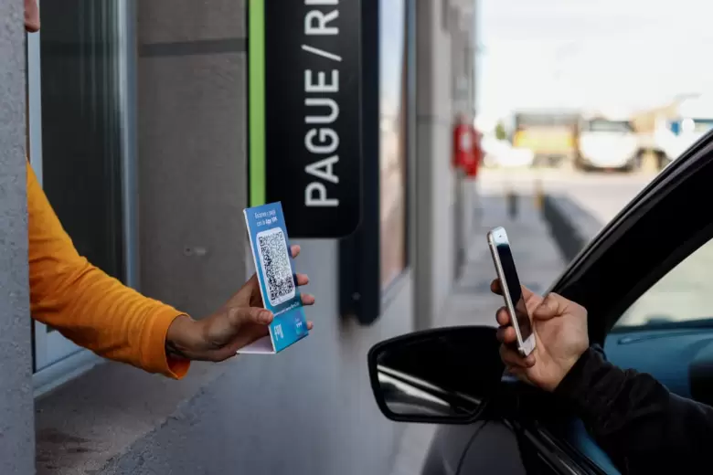 YPF se mete en el negocio financiero: ahora tu plata en la app genera intereses.