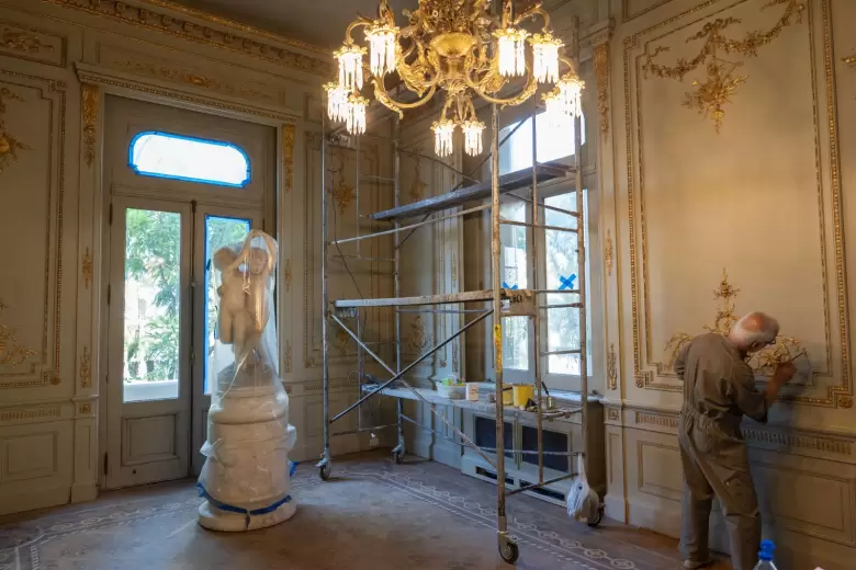 La ecléctica mansión de Villa Devoto que albergó a un sobreviviente del Titanic y resurgió de sus cenizas