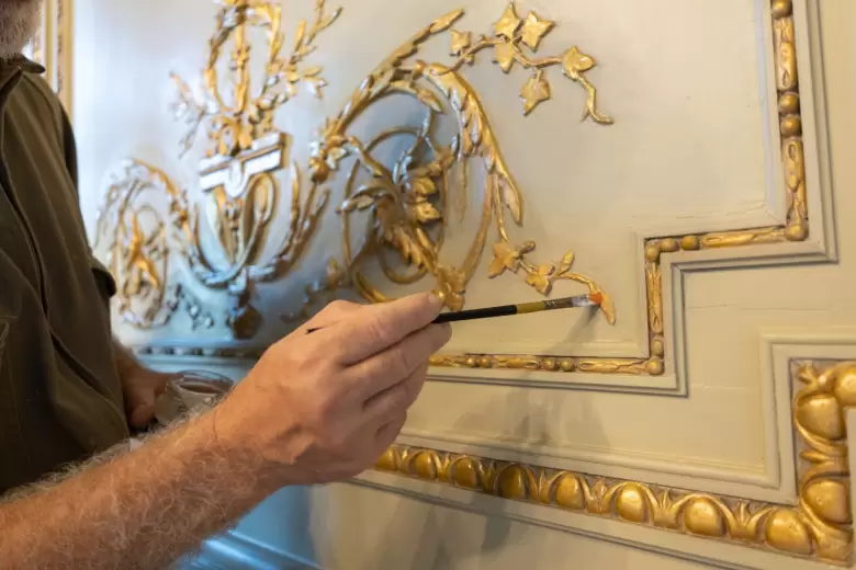 La ecléctica mansión de Villa Devoto que albergó a un sobreviviente del Titanic y resurgió de sus cenizas