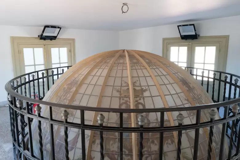 La ecléctica mansión de Villa Devoto que albergó a un sobreviviente del Titanic y resurgió de sus cenizas