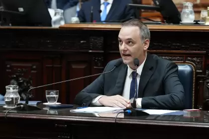 Manuel Adorni durante su presentación de informe en Diputados