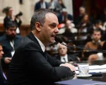 Manuel Adorni durante la presentación del informe de gestión en Diputados