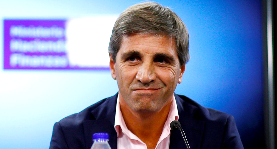 Luis Caputo busca emitir US$ 5.000 millones para reducir costos