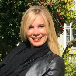 Gabriela Albernaz