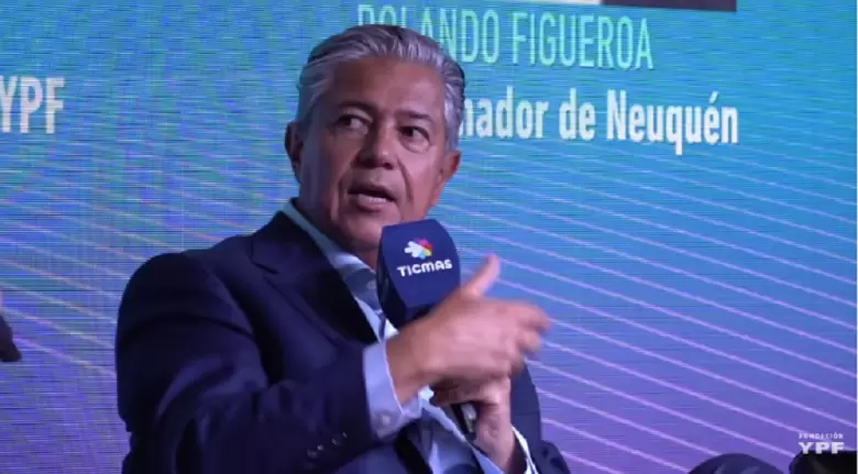 "El Obelisco tiene miopía". Con esa frase Figueroa cuestionó la mirada centralista y afirmó que el motor económico se desplazó hacia la Patagonia.