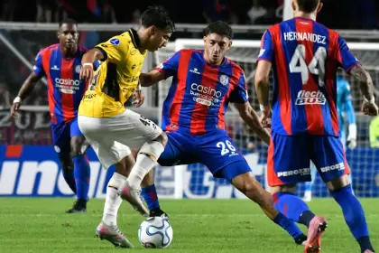 San Lorenzo se quedó con el primer partido ante Deportivo Cuenca.
