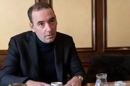 La Justicia imputó al hermano de Manuel Adorni y pidió levantar el secreto bancario