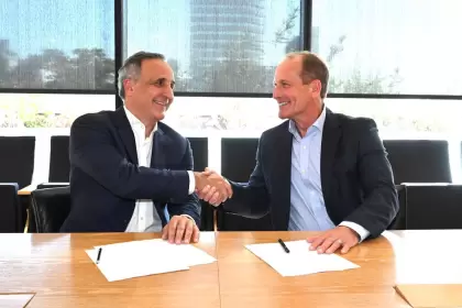 Marcos Bulgheroni de PAE y Robert Douglas Lawler, CEO de Continental Resources