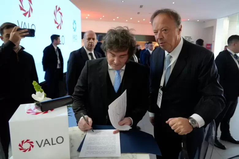 Milei cruzó a Macri en pleno acto en el MALBA y defendió el ajuste: "No vamos a ceder"