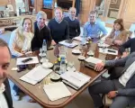 La mesa política del Gobierno se reunió tras la guerra libertaria y definió la agenda legislativa