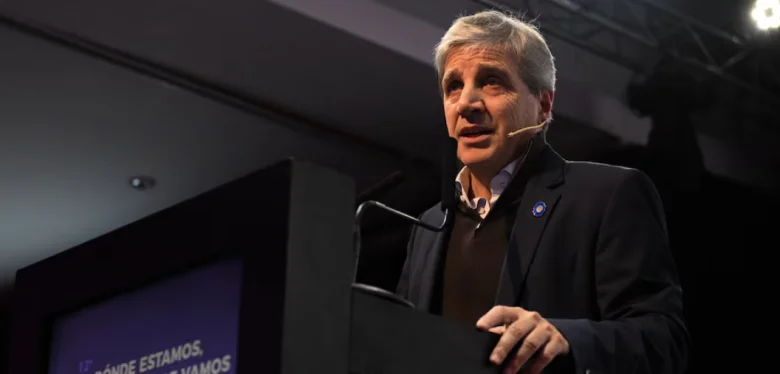 “No nos dejemos psicotear”: la fuerte definición de Caputo sobre la economía y el dólar - e