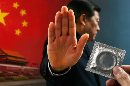 Después de prohibir hijos durante décadas, China ahora quiere menos preservativos.