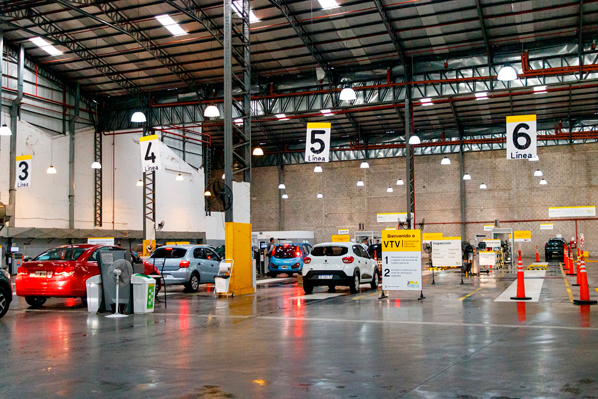 La primera verificación pasa de 4 a 5 años desde el patentamiento en la Ciudad de Buenos Aires. - gba