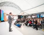 Google apuesta a ganar la carrera de la IA en un mercado que ofrece una adopción más rápida que la del promedio de sus vecinos. 