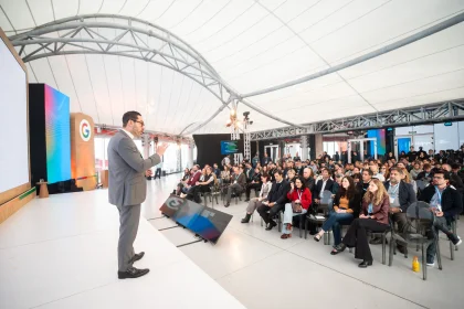 Google apuesta a ganar la carrera de la IA en un mercado que ofrece una adopción más rápida que la del promedio de sus vecinos. 
