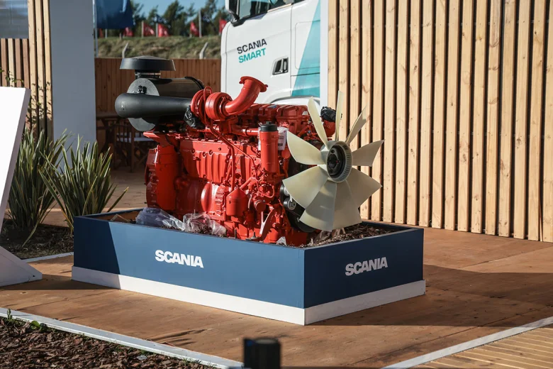 La propuesta de Scania en AgroActiva también incluye motores industriales. - Scania