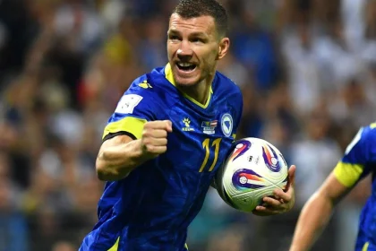 Edin Dzeko, bandera de Bosnia 