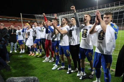 El desahogo y la euforia de los futbolistas de Bosnia tras sellar su pasaje al Mundial 2026