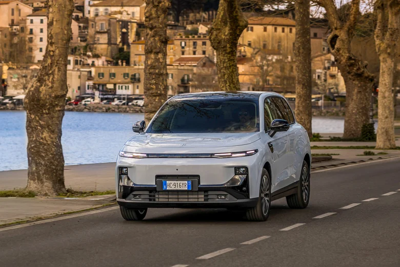 Su autonomía es de 900 km, según declara Leapmotor. - ss