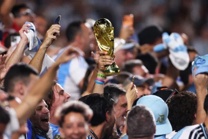La Copa del Mundo sintetiza el sueño de los argentinos que viajan a Nueva York con la esperanza intacta