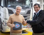 La empresa Hormiserv comenzó una prueba en San Juan con una unidad Scania Super R500, que será utilizada para el transporte de cemento.