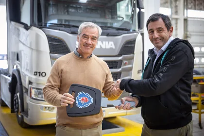 La empresa Hormiserv comenzó una prueba en San Juan con una unidad Scania Super R500, que será utilizada para el transporte de cemento.