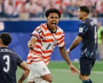 Weston McKennie, referente de Estados Unidos, celebra uno de los cuatro goles ante Paraguay