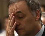Adorni complica la credibilidad del Gobierno mientras se ancla en su cargo.