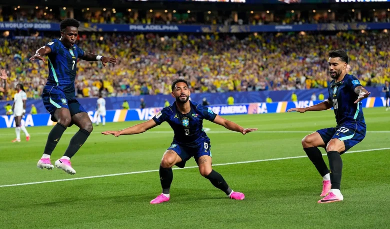 Selección de Brasil - g