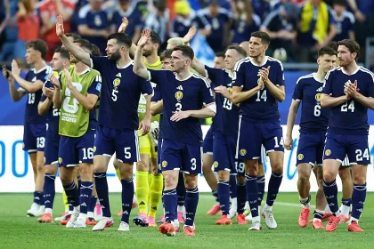 Escocia busca superar la fase de grupos de una Copa del Mundo por primera vez en su historia