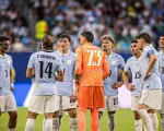 Uruguay define su futuro en el Grupo H ante el líder