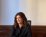 “El consumo cultural no debe estar regulado sólo por el mercado”, señala Ricardes.