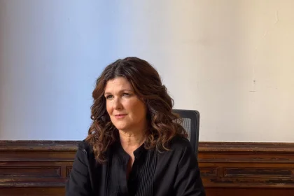“El consumo cultural no debe estar regulado sólo por el mercado”, señala Ricardes.