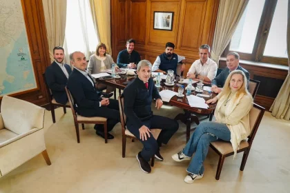 Milei reunió a su mesa política y aceleró la agenda de reformas