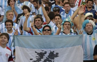 Argentina-Inglaterra: veto a las banderas de Malvinas y 1.600 policías blindan la semifinal